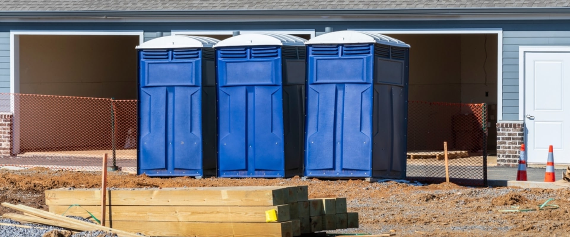 Why Is It Essential To Rent A Flushable Porta Potty When Flipping Houses In Louisville